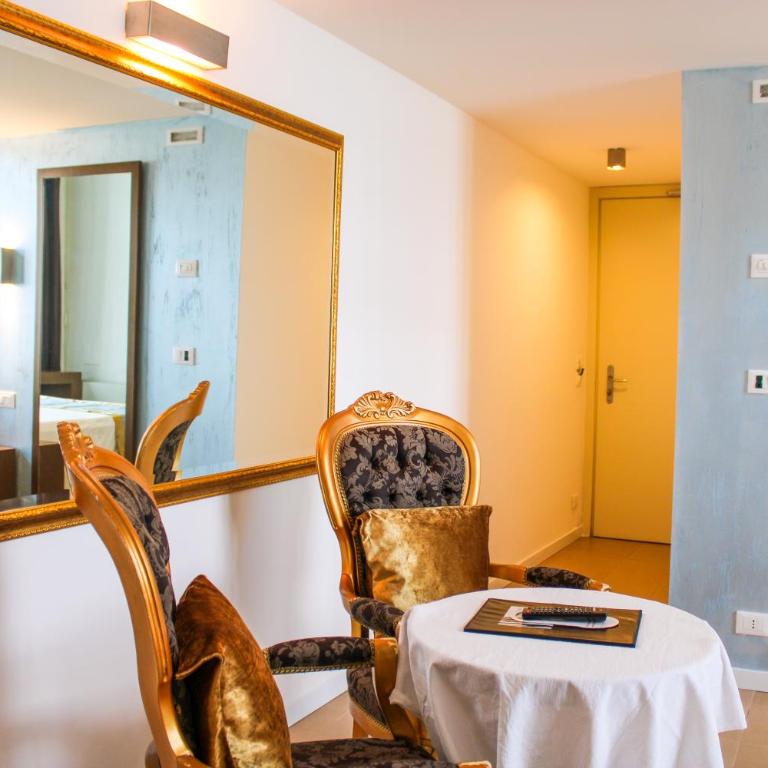 Al Canal Regio - Guest House - Camera Matrimoniale/Doppia con Letti Singoli con Vista Canale - 11