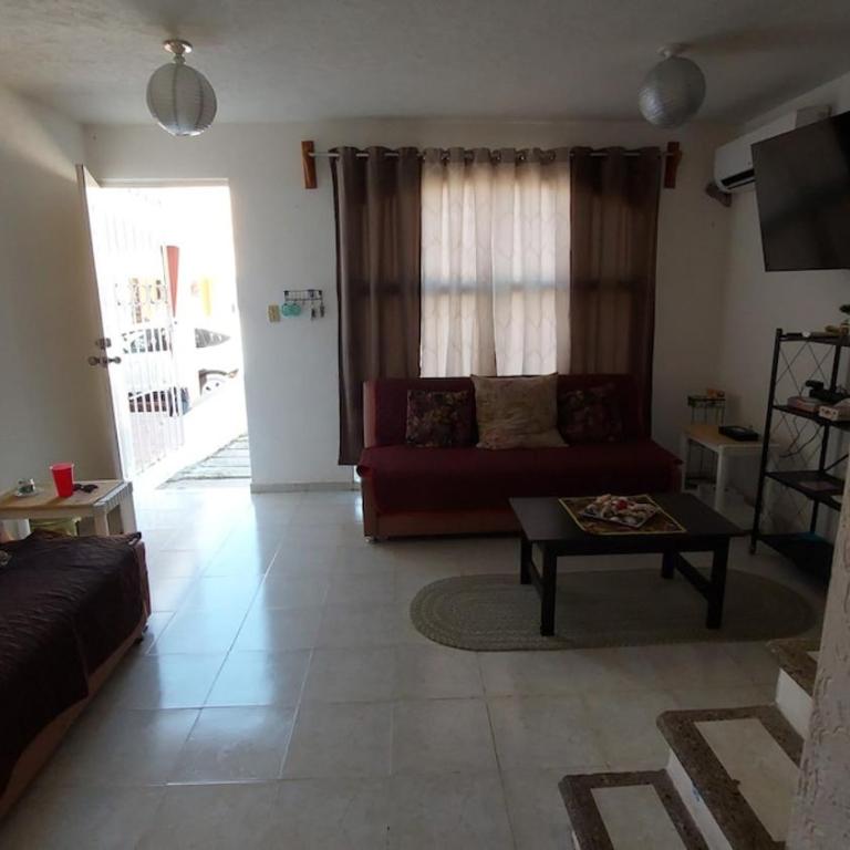 Beach house with private pool and new ac - Four-Bedroom House - 6
