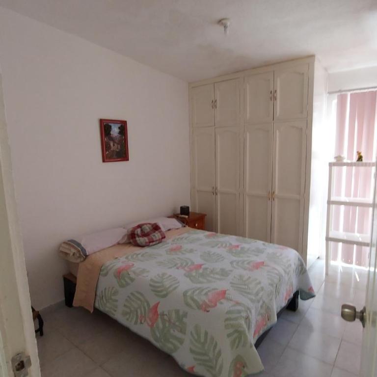 Beach house with private pool and new ac - Four-Bedroom House - 8