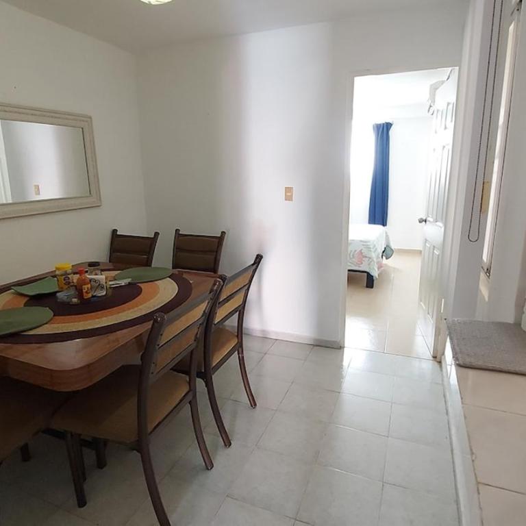 Beach house with private pool and new ac - Four-Bedroom House - 19