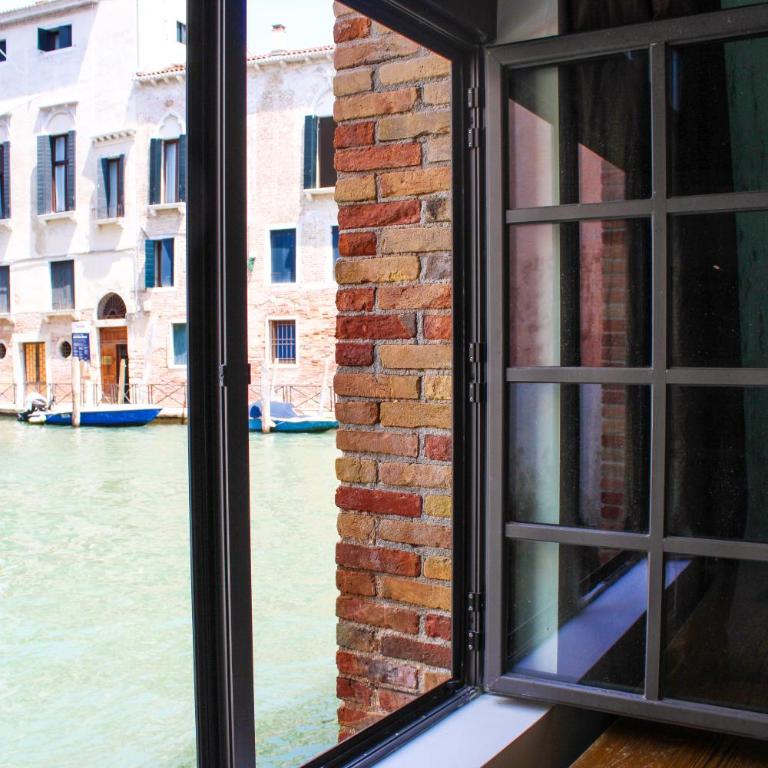 Al Canal Regio - Guest House - Camera Matrimoniale/Doppia con Letti Singoli con Vista Canale - 13