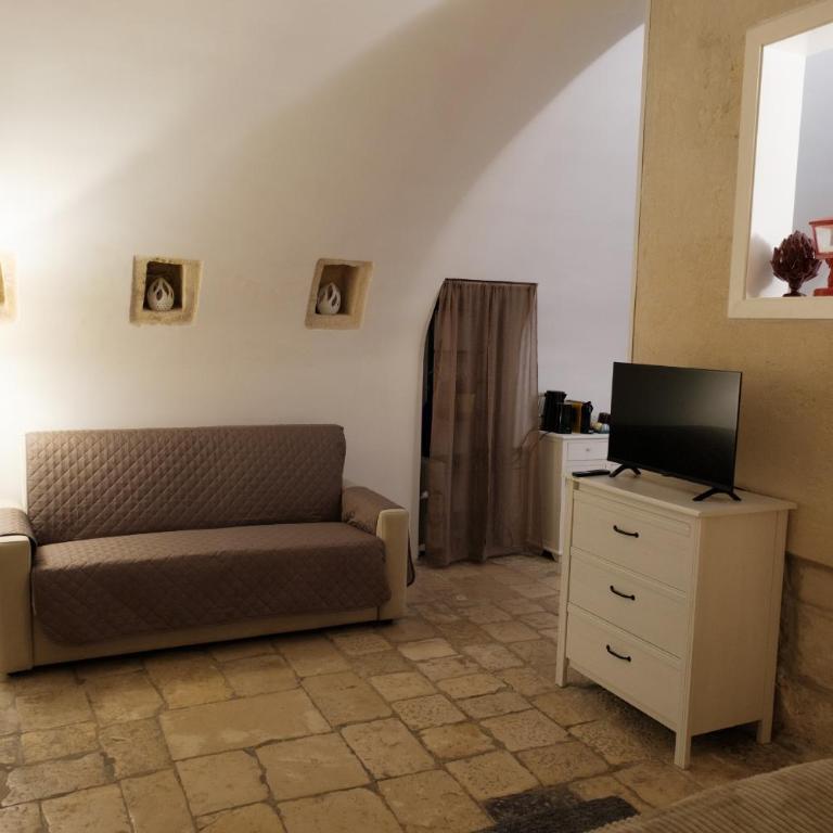 Bari Vecchia Suite - One-Bedroom Apartment - 17