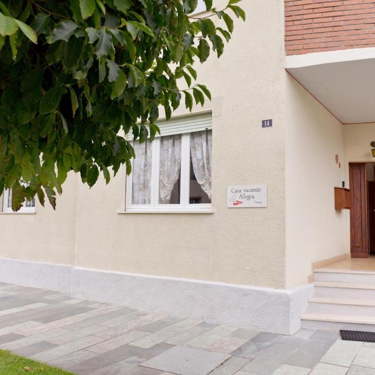 Alp Grüm Apartment - 8 min walk to Bernina Express - Garden & Parking - Two-Bedroom Apartment with Mountain View - 11