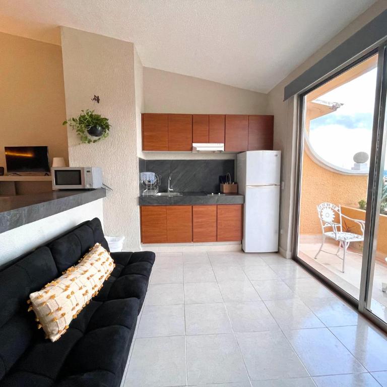 All Ritmo by Andiani Travel - Family Room with Sea View - 15