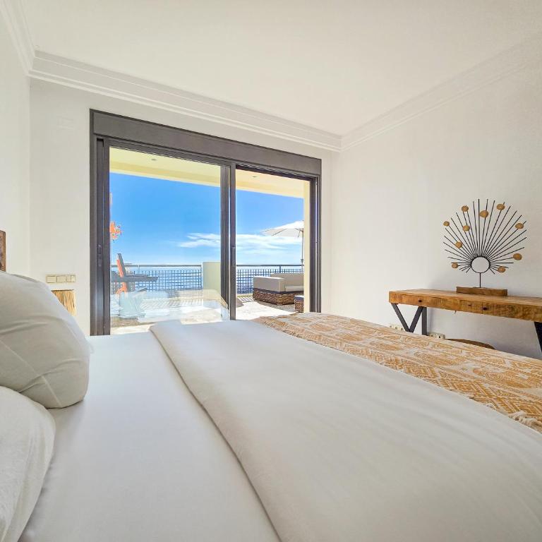 Luxury Retreat in Los Monteros Marbella - Two-Bedroom Apartment - 16