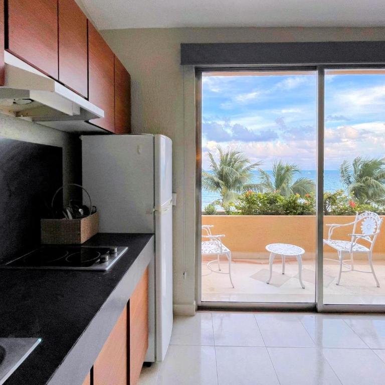All Ritmo by Andiani Travel - Family Room with Sea View - 9