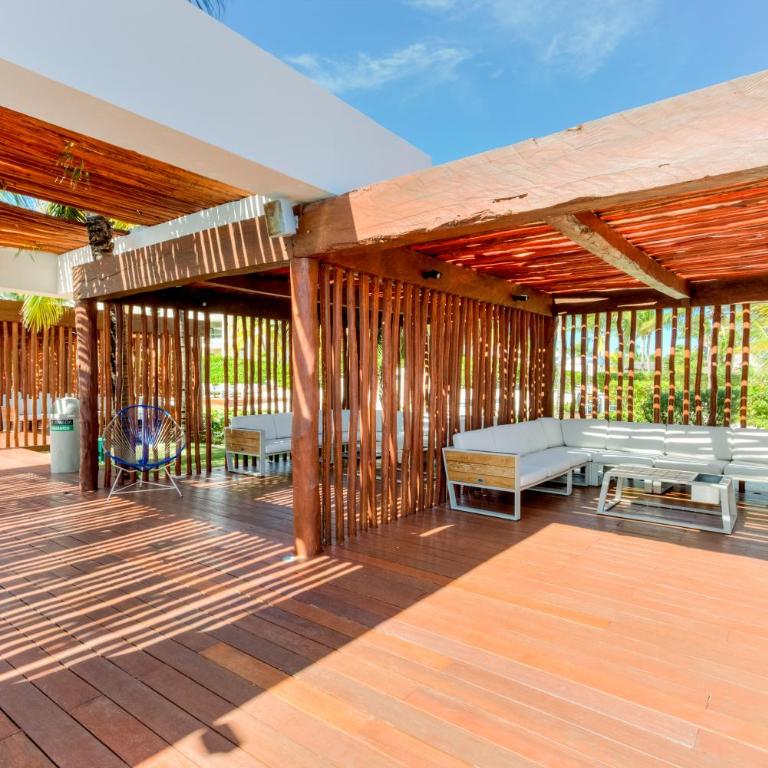 Luxury 2-Bedroom Apartment with Beach Club Access - Two-Bedroom Apartment - 34