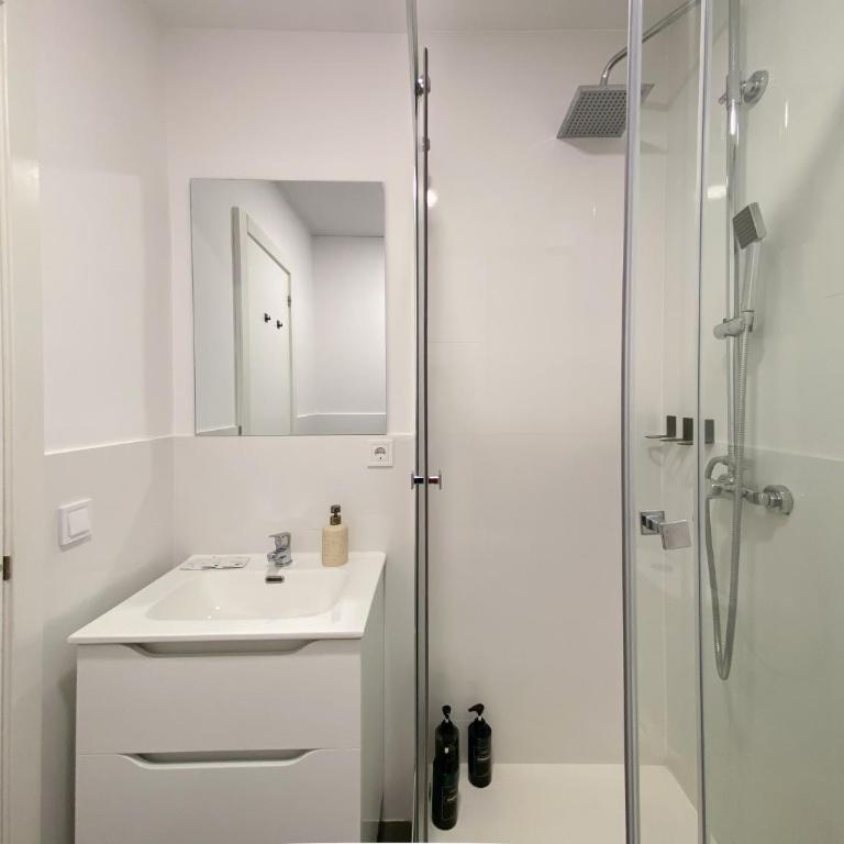 Victoria Studio III - One-Bedroom Apartment - 13