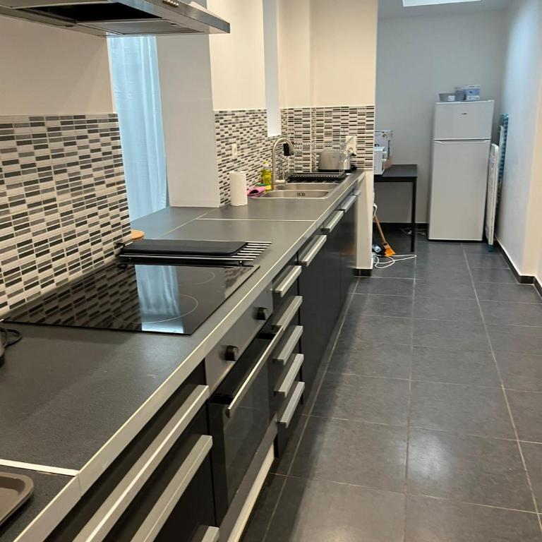 Suite K - Appartamento con 2 Camere da Letto - 3