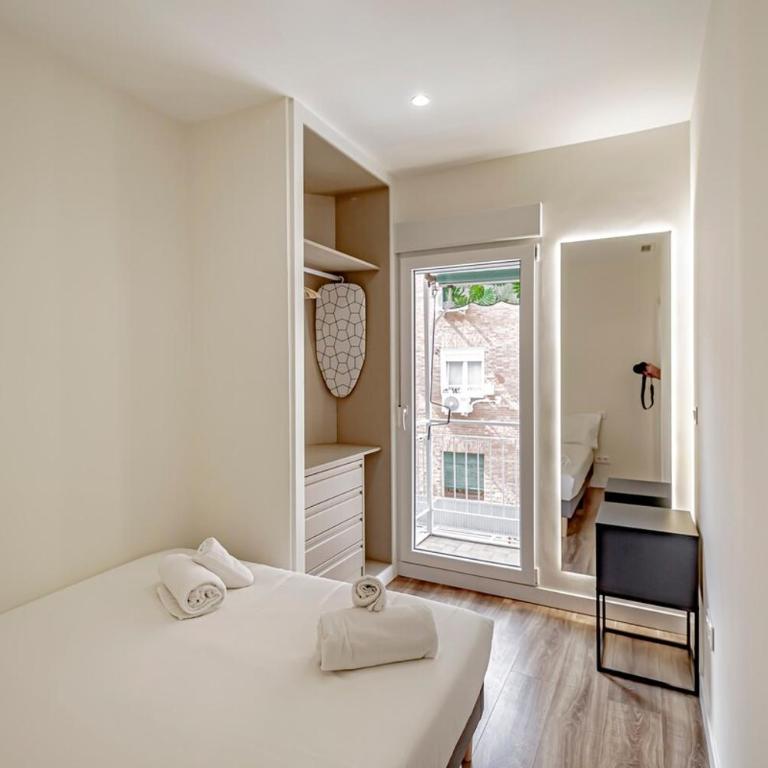 Campo Real Amazing new apartment 6pax - Three-Bedroom Apartment - 14