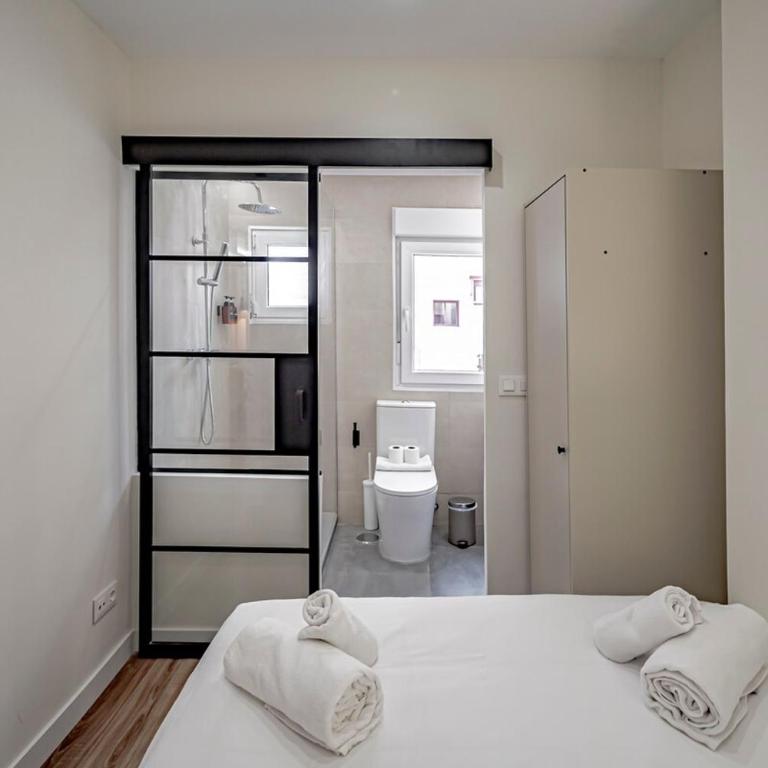 Campo Real Amazing new apartment 6pax - Three-Bedroom Apartment - 27