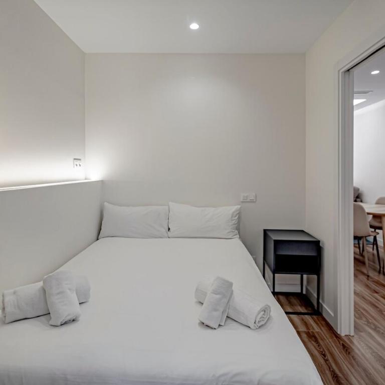 Campo Real Amazing new apartment 6pax - Three-Bedroom Apartment - 34
