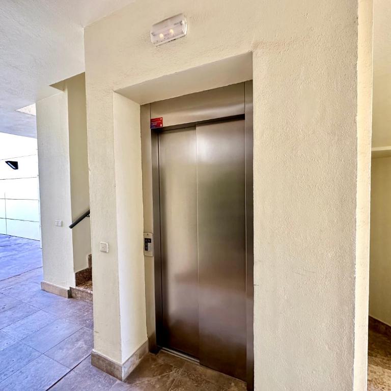 Luxury Retreat in Los Monteros Marbella - Two-Bedroom Apartment - 53