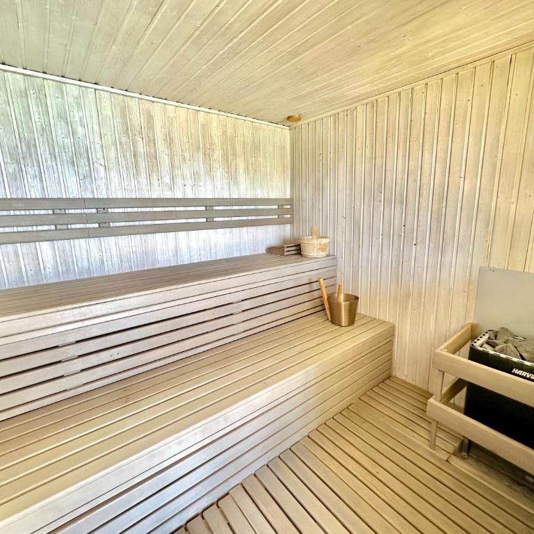 Luxury Retreat in Los Monteros Marbella - Two-Bedroom Apartment - 41