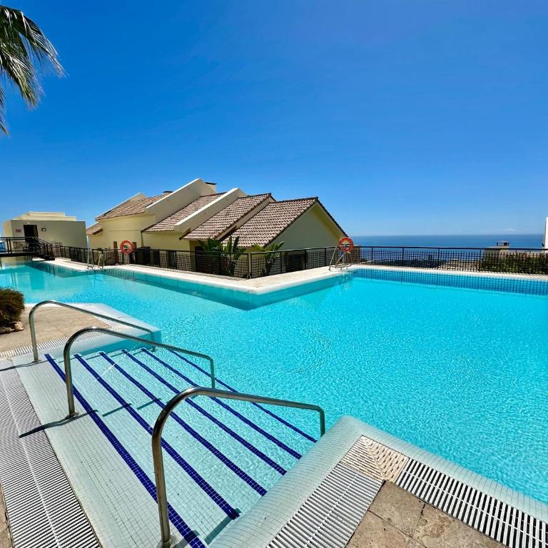 Luxury Retreat in Los Monteros Marbella - Two-Bedroom Apartment - 37