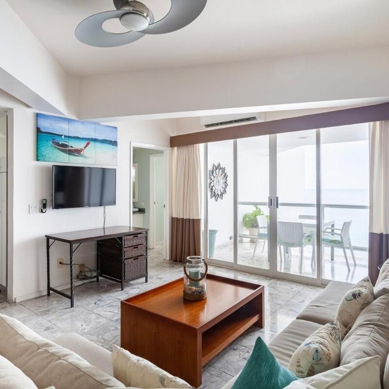 Great BeachFront Condo,11th Floor, Great View! - Apartamento de 1 dormitorio - 2