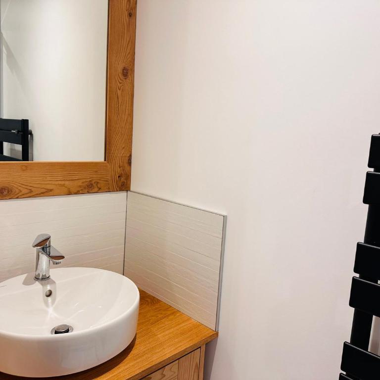 Appartement neuf avec terrasse sud, parking privatif, 3 pièces, 6 pers - FR-1-464-235 - Appartement - 7