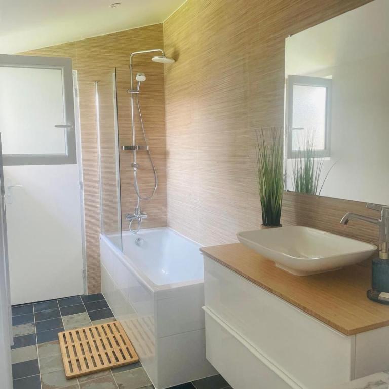 Cabane de Pénélope avec spa privé centre-ville et plage - Casa con 3 Camere da Letto - 4