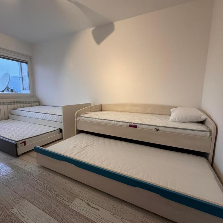 Luxurious 4BDR Retreat with cozy Fireplace - Superior Vila - 11