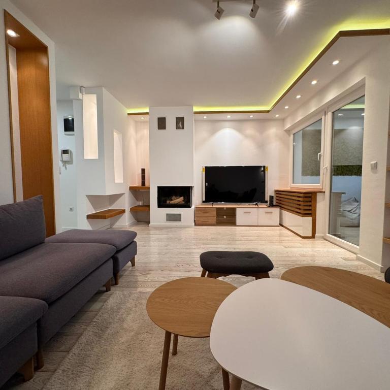 Luxurious 4BDR Retreat with cozy Fireplace - Superior Vila - 20