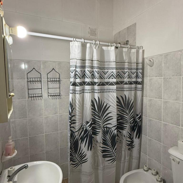 Departamento tranquilo en Puerto Madryn - Two-Bedroom Apartment - 10