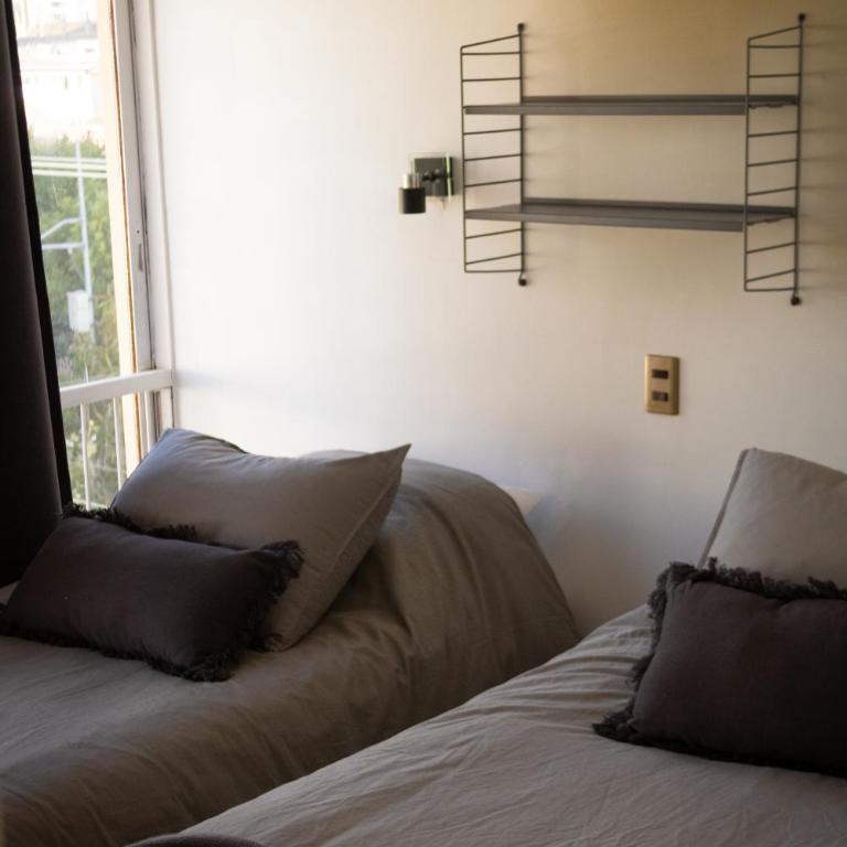 Departamento a pasos de la playa, restaurants y comercio - Three-Bedroom Apartment - 2