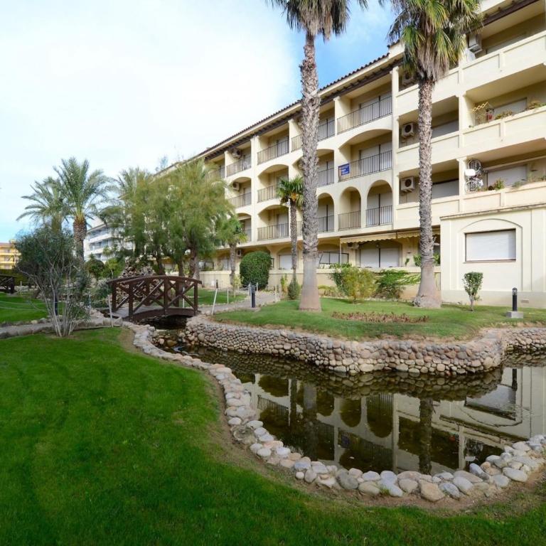 Apartment in Spain near Sandy Beach - One-Bedroom Apartment - 6