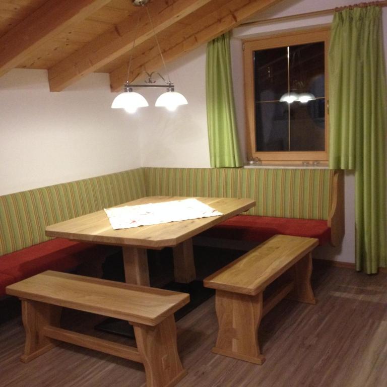 Ferienwohnungen Prosser - Apartment mit 3 Schlafzimmern und Bergblick - 7