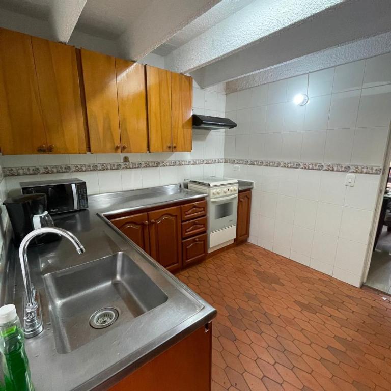 Amplia Casa en Cedritos Bogota - Casa de 5 dormitorios - 32