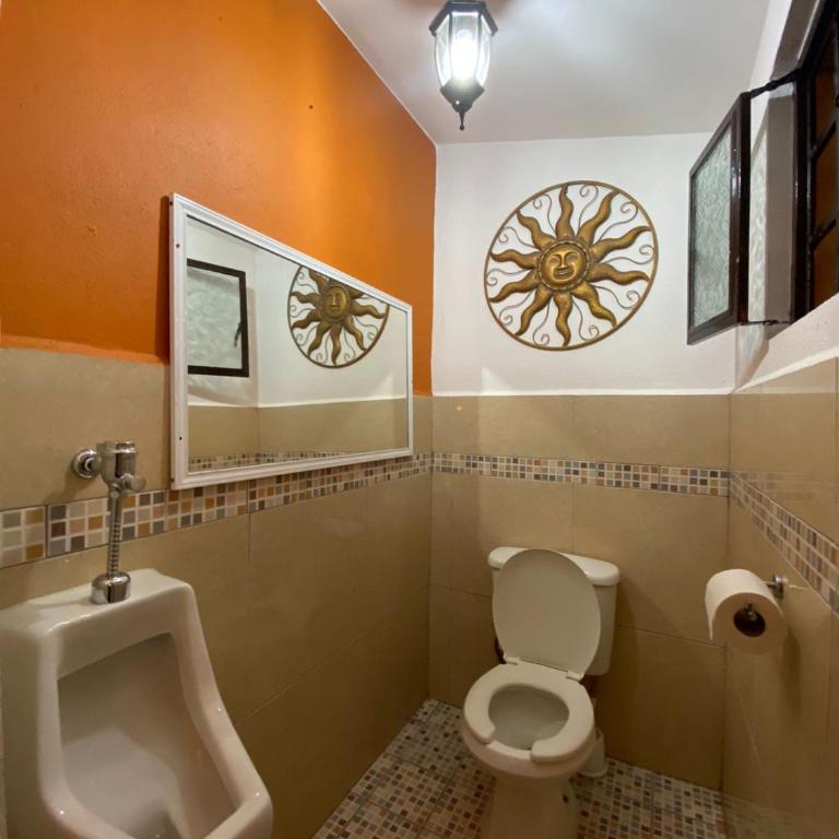 Casa Mia - Quaint Mexican Terrace - One-Bedroom Apartment - 5