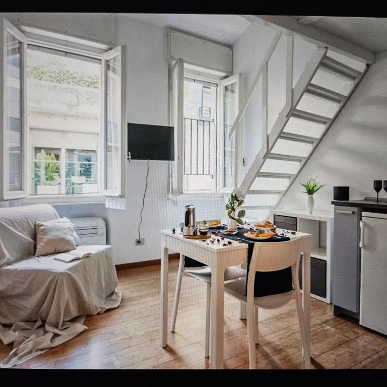 Two-room apartment San Babila Milan - Appartamento con 2 Camere da Letto - 5