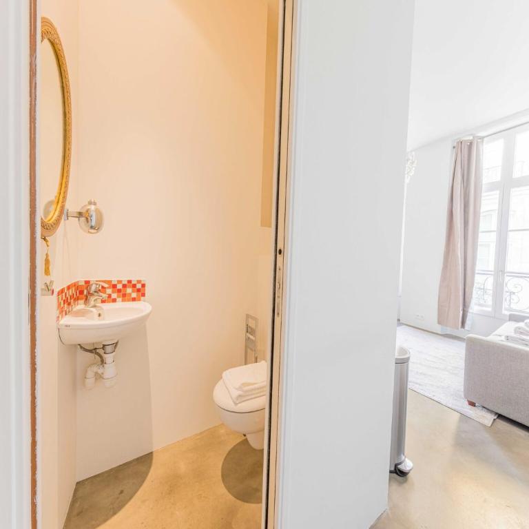 Charming apartment - SENTIER - Mobility lease - One-Bedroom Apartment - 12