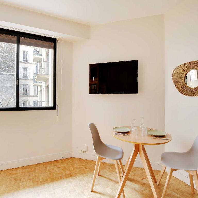 Haven of peace with balcony near Etoile Porte Maillot - Appartement 1 Chambre - 8