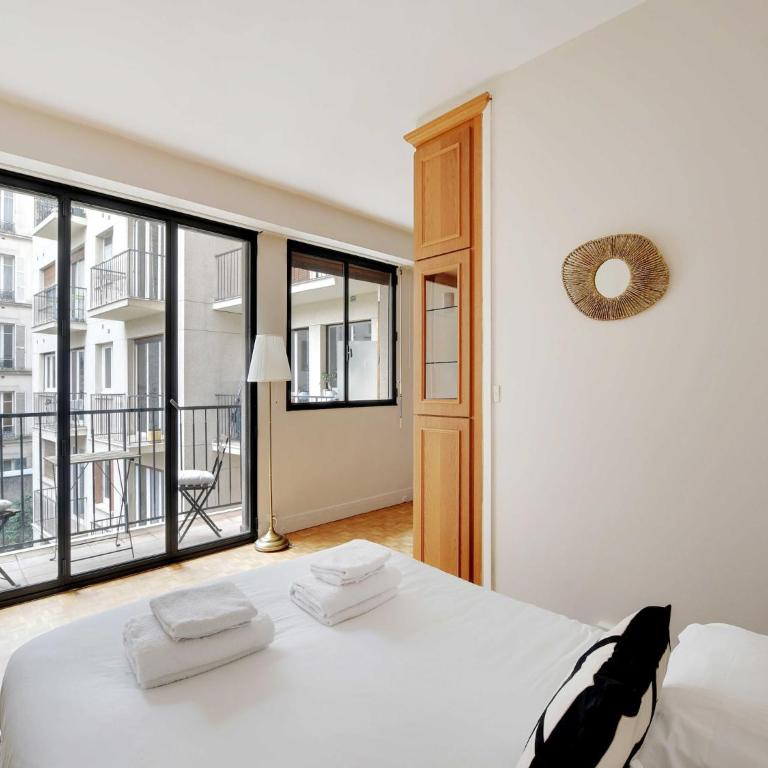 Haven of peace with balcony near Etoile Porte Maillot - Appartement 1 Chambre - 4