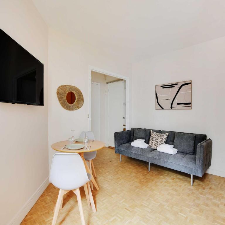 Haven of peace with balcony near Etoile Porte Maillot - Appartement 1 Chambre - 12