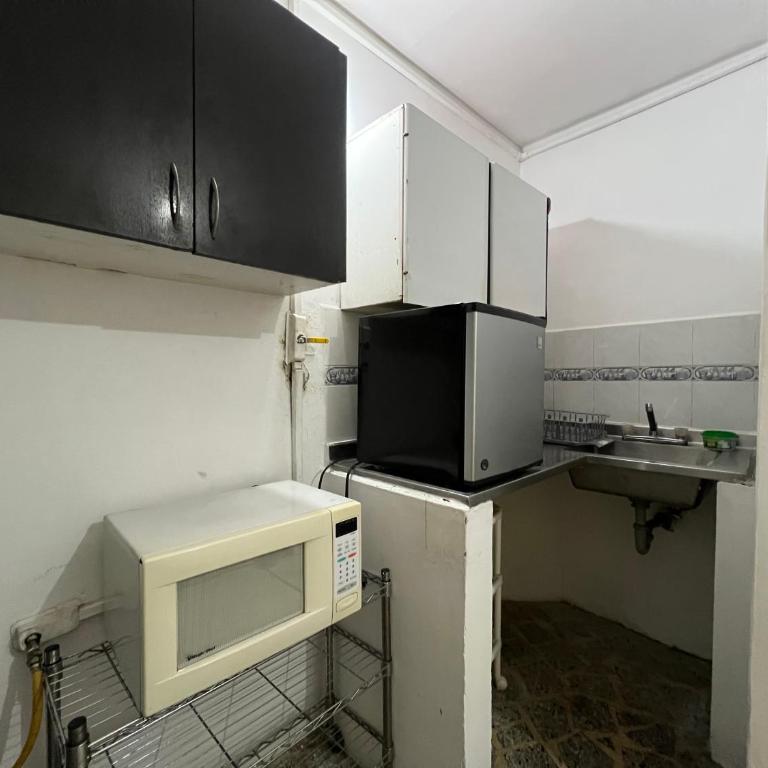 Apartaestudio Amoblado Estadio - Two-Bedroom Apartment - 16