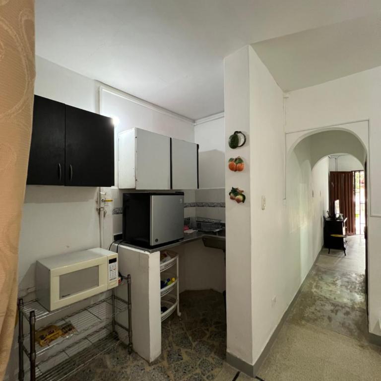 Apartaestudio Amoblado Estadio - Two-Bedroom Apartment - 14