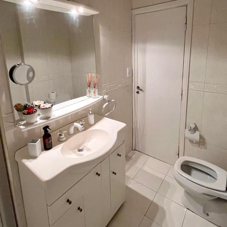 3 amb s/ Calle Guemes c/ cochera - Apartamento de 2 dormitorios - 8