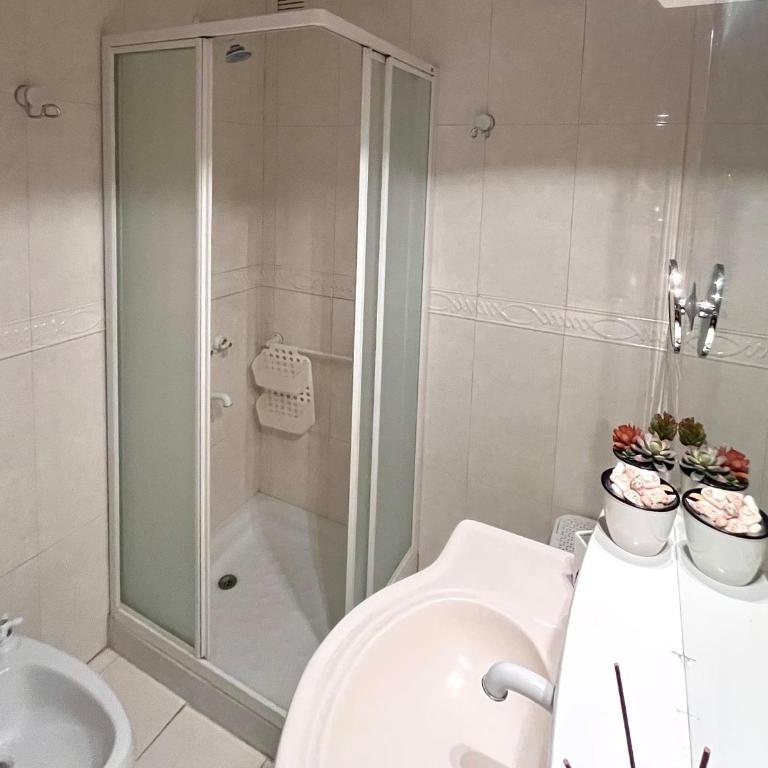 3 amb s/ Calle Guemes c/ cochera - Apartamento de 2 dormitorios - 7
