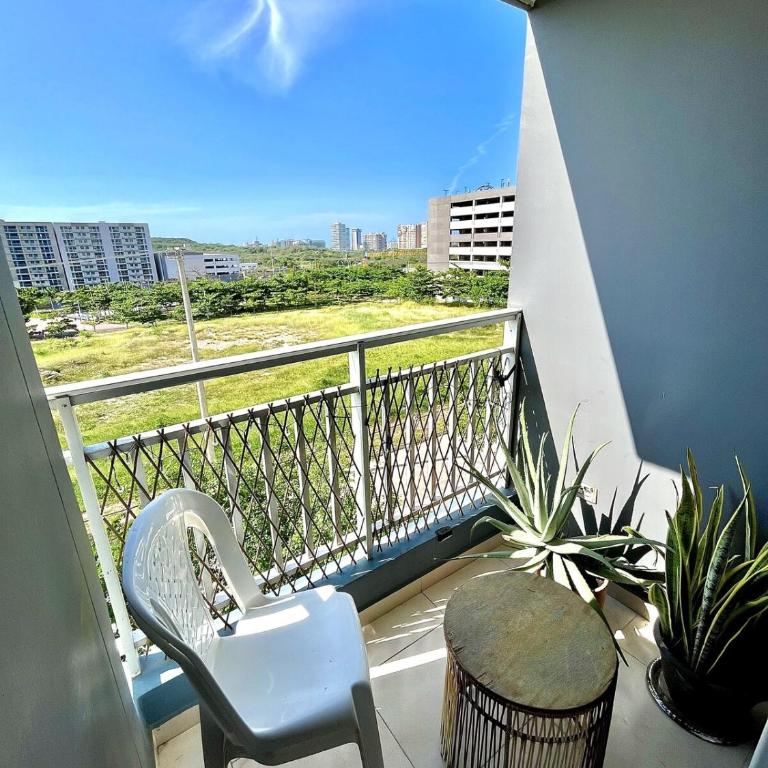 Moderno apartamento con piscina - Apartamento de 3 dormitorios con balcón - 11
