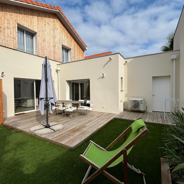 Maison neuve climatisée, 8 pers, proche plages, surf, Wi-Fi, terrasse, parking, ménage inclus - FR-1-319-526 - Maison de Vacances - 8