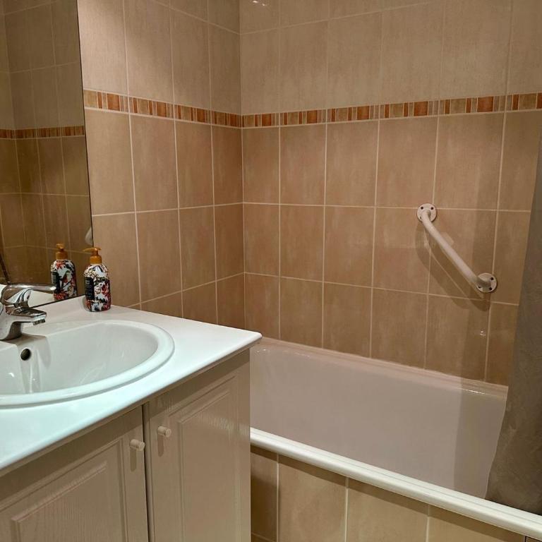 Tignes : Appartement 6 pers, 41 m², Vue sur pistes - FR-1-449-194 - Apartment - 8