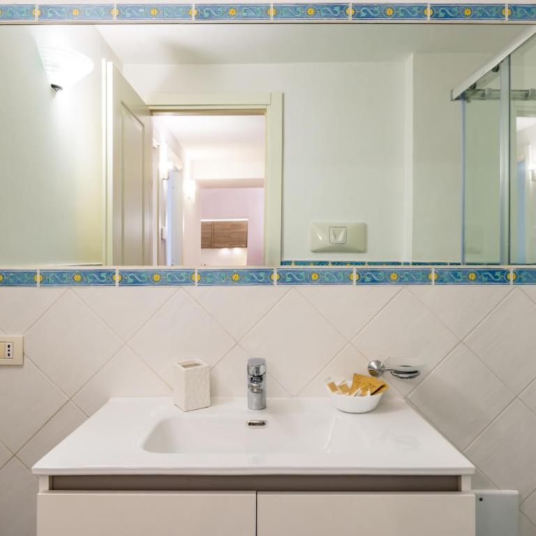 Materdei Beautiful Terrace by NapoliApartments - Appartamento con 2 Camere da Letto e Terrazza - 50