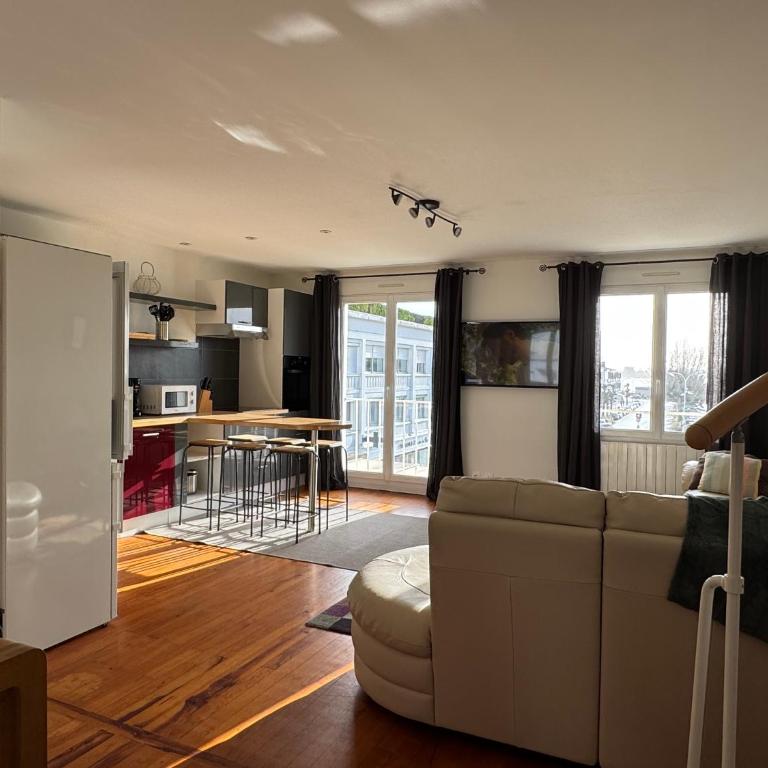 Duplex vue mer, centre ville - Appartement 2 Chambres - 21
