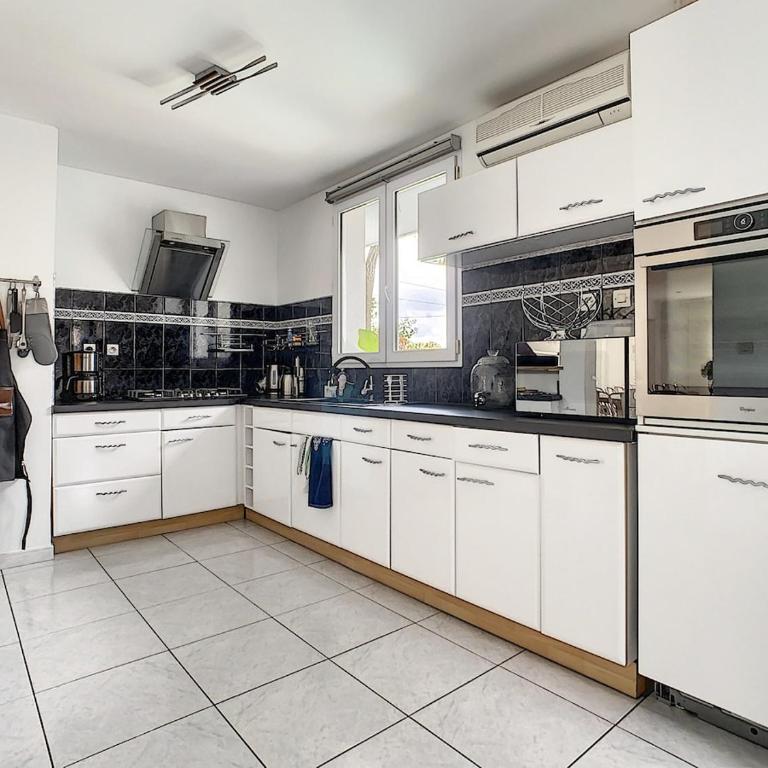 Villa Dedele - Villa avec Piscine Privée - 44