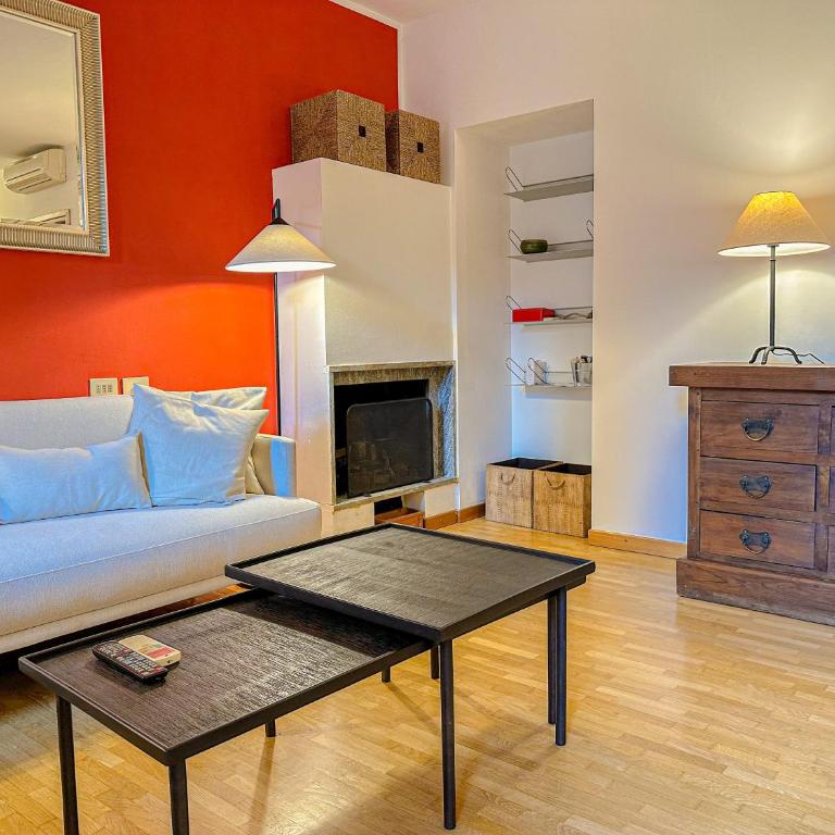 RED81 Suite - 10 min dal Duomo - 2 camere - Appartamento con 2 Camere da Letto - 16