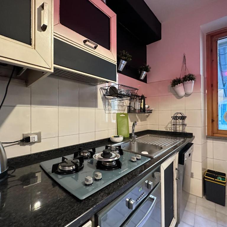 RED81 Suite - 10 min dal Duomo - 2 camere - Appartamento con 2 Camere da Letto - 34