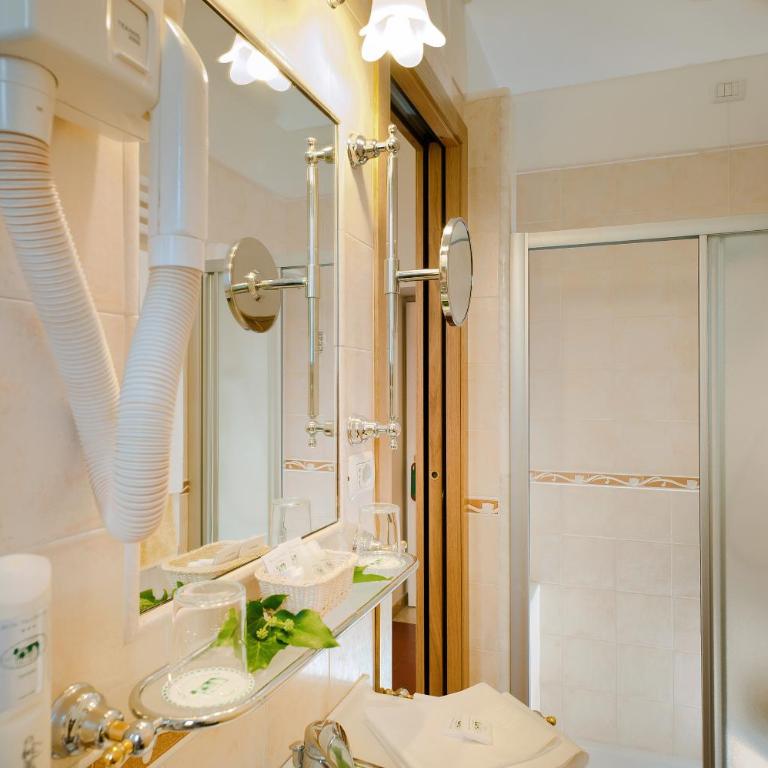 Hotel Villa Schuler - Classic Double Room - No Balcony - 3
