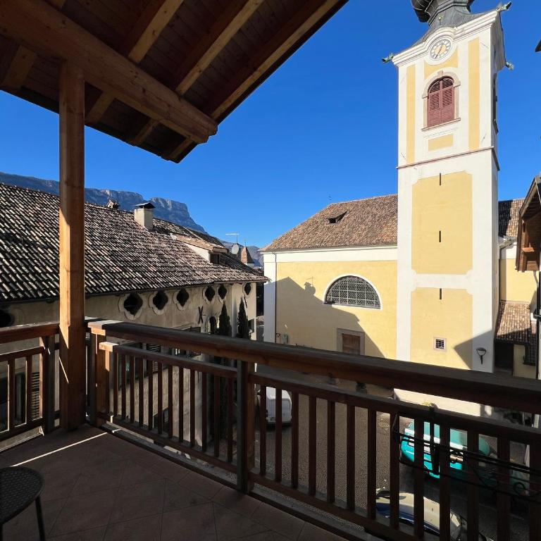 Saint Martin Guest House - Appartamento con 1 Camera da Letto, Balcone e Vista Montagna - 4