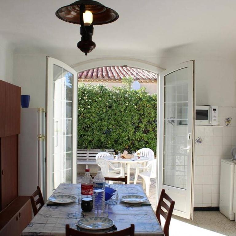 Maison 3 pièces PORT LA NOUVELLE PN000-156 - Maison 2 Chambres - 2